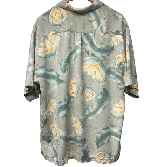 Tommy Bahama Men’s Silk Tropical Floral Button Up Short Sleeve Shirt Size Large - Picture 3 of 6